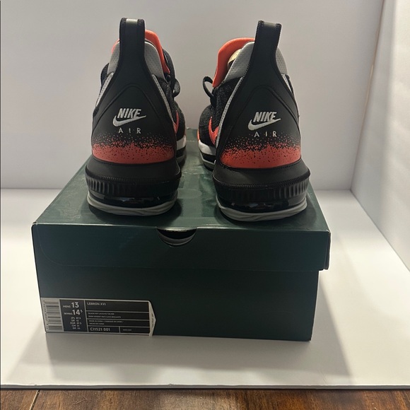 Nike LeBron Black with Red XVI nwt - Picture 4 of 4